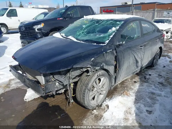 KMHD84LF9JU453671 2018 HYUNDAI ELANTRA - Image 2