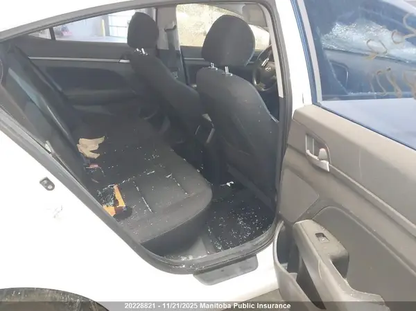 KMHD84LF9JU453847 2018 HYUNDAI ELANTRA - Image 8