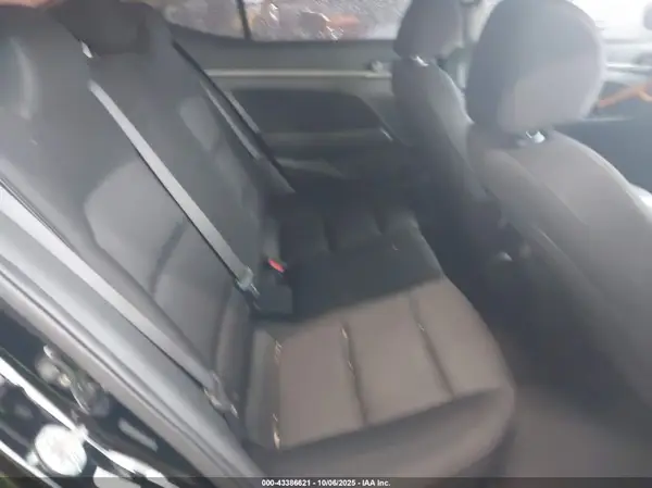 KMHD84LF9JU470275 2018 HYUNDAI ELANTRA - Image 8