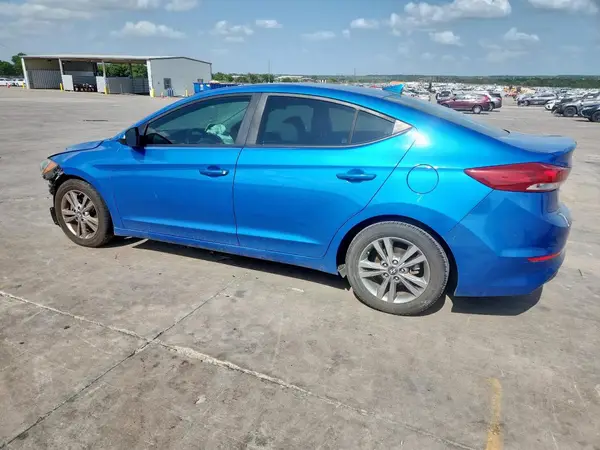 KMHD84LF9JU475248 2018 HYUNDAI ELANTRA - Image 2