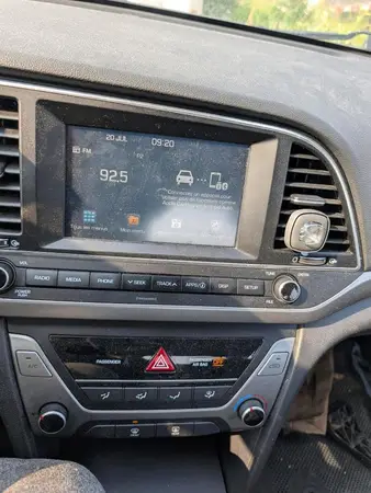 KMHD84LF9JU498061 2018 HYUNDAI ELANTRA - Image 8