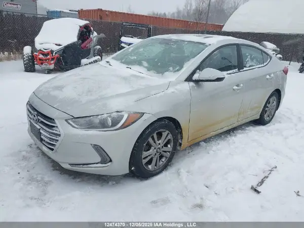 KMHD84LF9JU499372 2018 HYUNDAI ELANTRA - Image 2