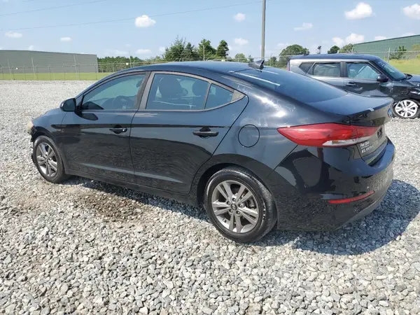 KMHD84LF9JU499985 2018 HYUNDAI ELANTRA - Image 2