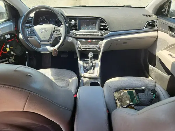 KMHD84LF9JU505347 2018 HYUNDAI ELANTRA - Image 8