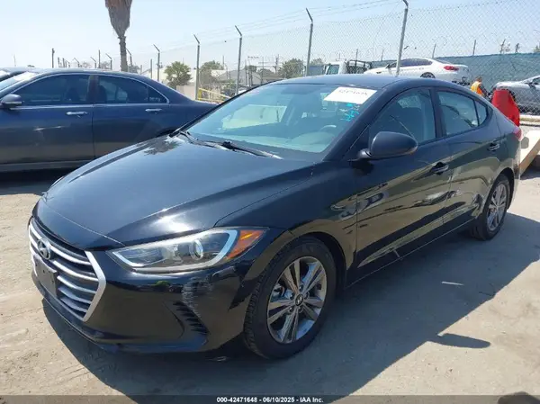 KMHD84LF9JU508264 2018 HYUNDAI ELANTRA - Image 2