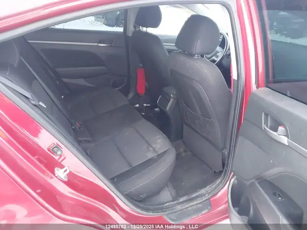 KMHD84LF9JU521211 2018 HYUNDAI ELANTRA - Image 8