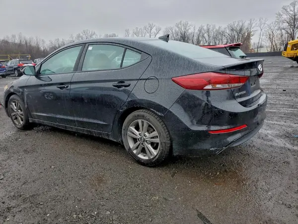 KMHD84LF9JU534282 2018 HYUNDAI ELANTRA - Image 2