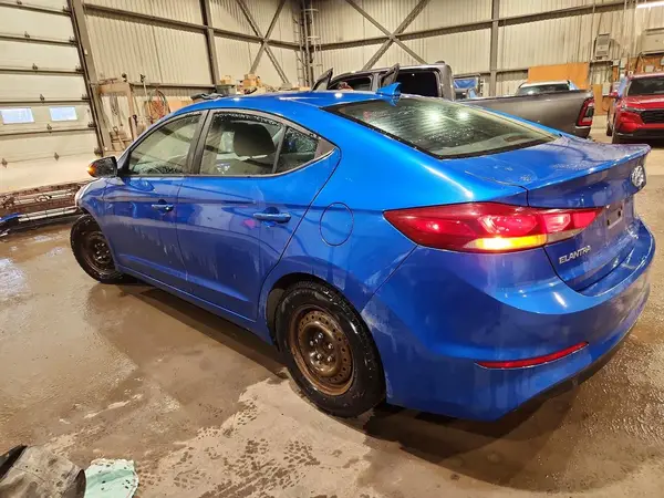 KMHD84LF9JU539238 2018 HYUNDAI ELANTRA - Image 2