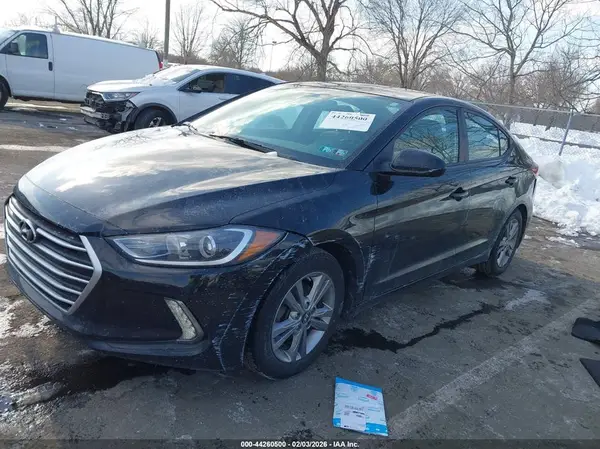 KMHD84LF9JU548294 2018 HYUNDAI ELANTRA - Image 2