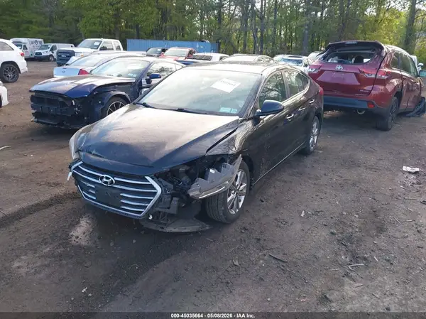 KMHD84LF9JU548523 2018 HYUNDAI ELANTRA - Image 2