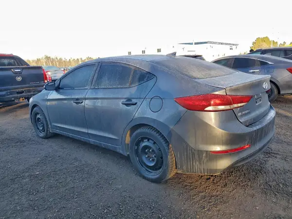 KMHD84LF9JU552085 2018 HYUNDAI ELANTRA - Image 2