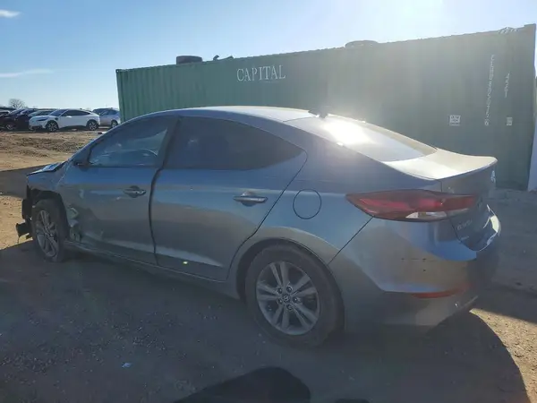 KMHD84LF9JU560512 2018 HYUNDAI ELANTRA - Image 2