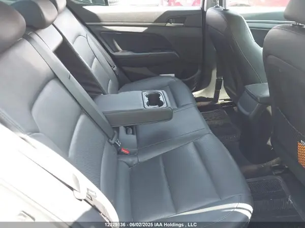 KMHD84LF9JU567539 2018 HYUNDAI ELANTRA - Image 8