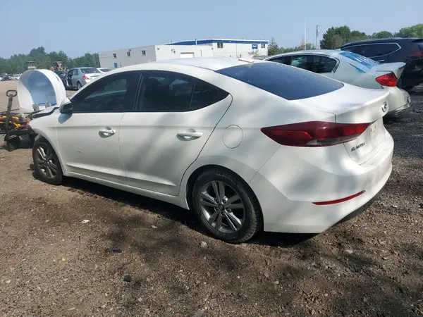 KMHD84LF9JU567962 2018 HYUNDAI ELANTRA - Image 2