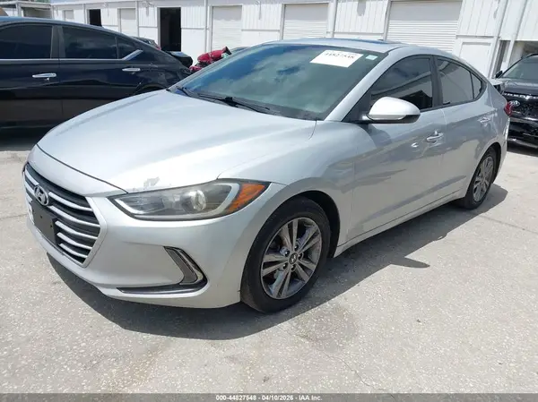 KMHD84LF9JU577357 2018 HYUNDAI ELANTRA - Image 2