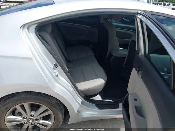 KMHD84LF9JU577357 2018 HYUNDAI ELANTRA - Image 8