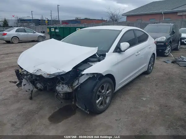 KMHD84LF9JU577505 2018 HYUNDAI ELANTRA - Image 2