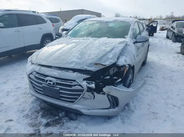 KMHD84LF9JU584535 2018 HYUNDAI ELANTRA - Image 2