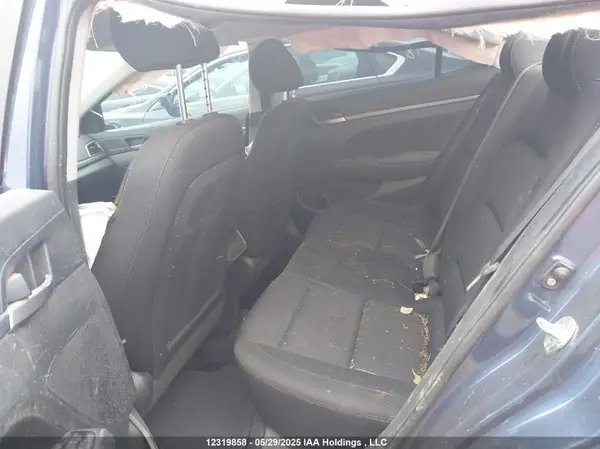 KMHD84LF9JU597379 2018 HYUNDAI ELANTRA - Image 8