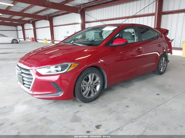 KMHD84LF9JU598810 2018 HYUNDAI ELANTRA - Image 2