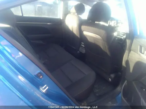 KMHD84LF9JU601740 2018 HYUNDAI ELANTRA - Image 8