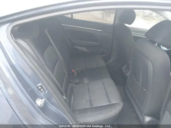 KMHD84LF9JU602273 2018 HYUNDAI ELANTRA - Image 8
