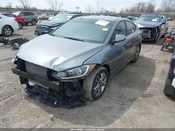 KMHD84LF9JU607893 2018 HYUNDAI ELANTRA - Image 2