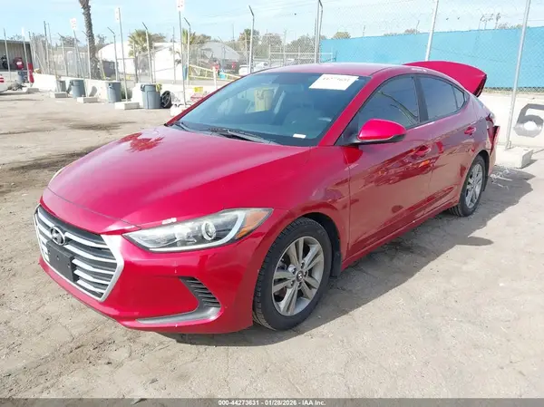 KMHD84LF9JU611930 2018 HYUNDAI ELANTRA - Image 2