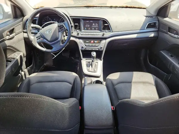 KMHD84LF9JU615699 2018 HYUNDAI ELANTRA - Image 8