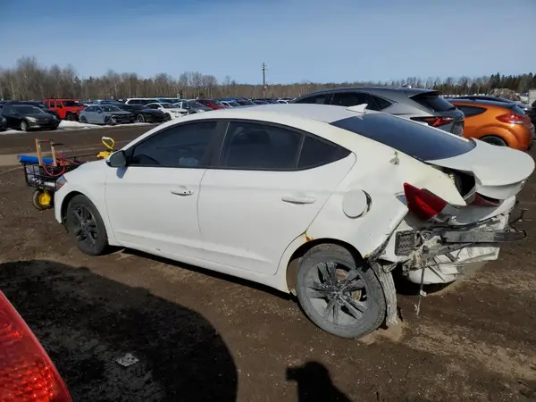 KMHD84LF9JU616965 2018 HYUNDAI ELANTRA - Image 2