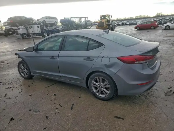 KMHD84LF9JU623625 2018 HYUNDAI ELANTRA - Image 2
