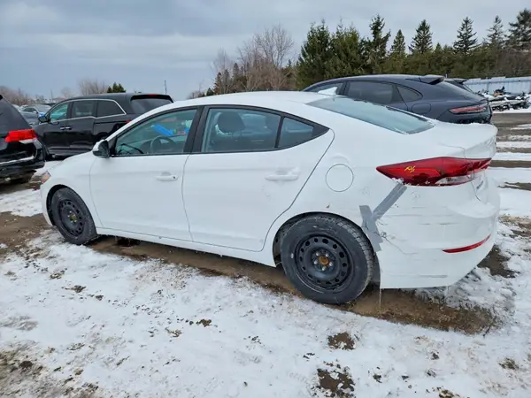 KMHD84LF9JU635175 2018 HYUNDAI ELANTRA - Image 2