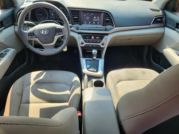 KMHD84LF9JU636360 2018 HYUNDAI ELANTRA - Image 8