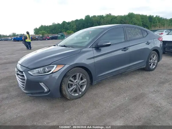 KMHD84LF9JU637427 2018 HYUNDAI ELANTRA - Image 2