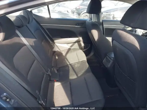 KMHD84LF9JU649920 2018 HYUNDAI ELANTRA - Image 8