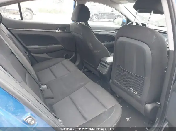 KMHD84LF9JU656818 2018 HYUNDAI ELANTRA - Image 8