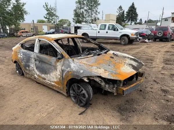 KMHD84LF9JU668869 2018 HYUNDAI ELANTRA - Image 1