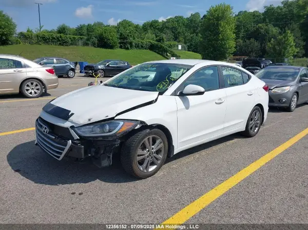 KMHD84LF9JU669102 2018 HYUNDAI ELANTRA - Image 2