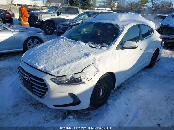 KMHD84LF9JU676034 2018 HYUNDAI ELANTRA - Image 2