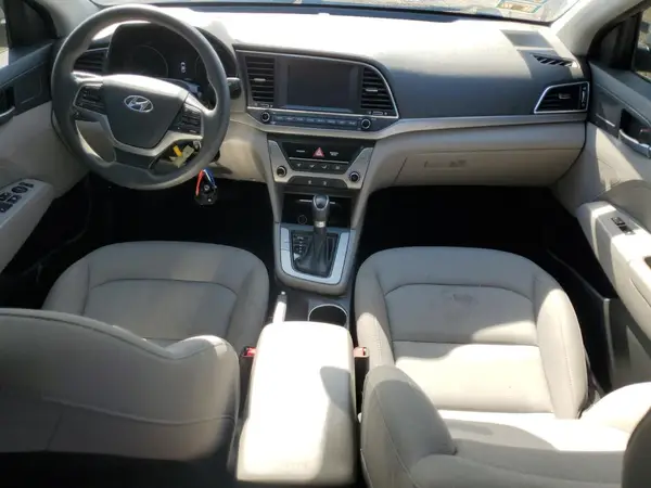 KMHD84LF9JU685090 2018 HYUNDAI ELANTRA - Image 8