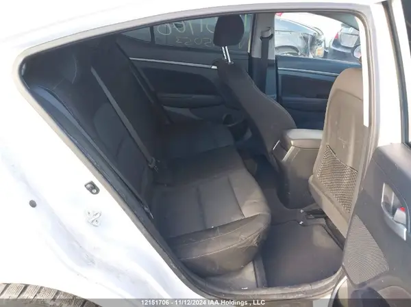 KMHD84LF9JU695053 2018 HYUNDAI ELANTRA - Image 8