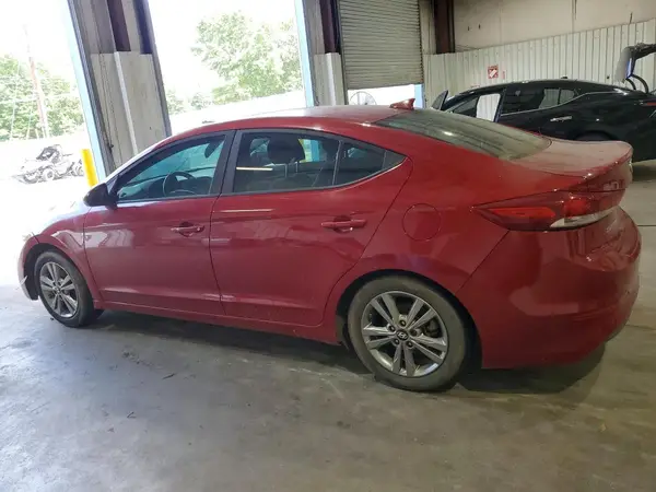 KMHD84LF9JU697868 2018 HYUNDAI ELANTRA - Image 2