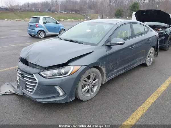 KMHD84LF9JU699555 2018 HYUNDAI ELANTRA - Image 2