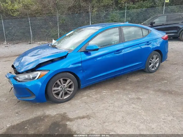 KMHD84LF9JU701689 2018 HYUNDAI ELANTRA - Image 2