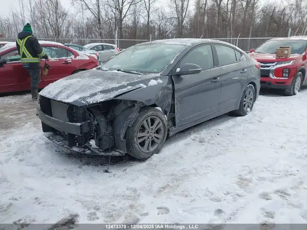 KMHD84LF9JU714233 2018 HYUNDAI ELANTRA - Image 2