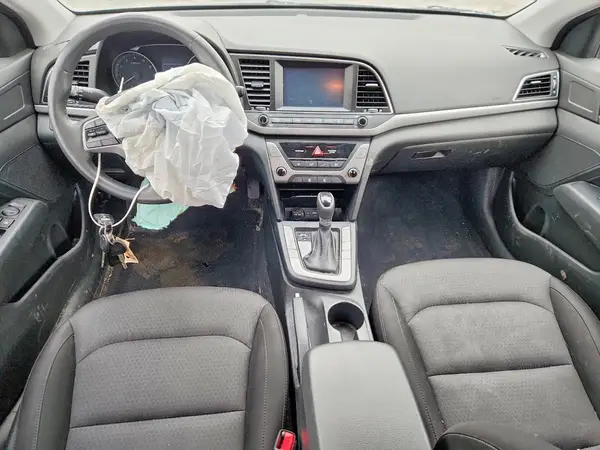 KMHD84LF9JU715446 2018 HYUNDAI ELANTRA - Image 8