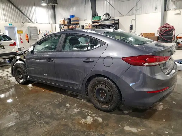 KMHD84LF9JU715558 2018 HYUNDAI ELANTRA - Image 2