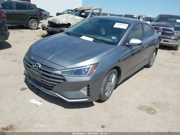 KMHD84LF9KU734631 2019 HYUNDAI ELANTRA - Image 2