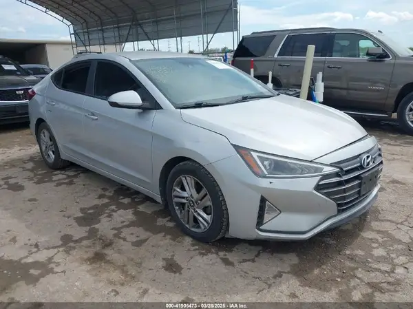 KMHD84LF9KU737335 2019 HYUNDAI ELANTRA - Image 1