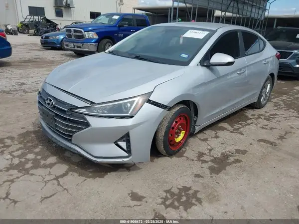 KMHD84LF9KU737335 2019 HYUNDAI ELANTRA - Image 2